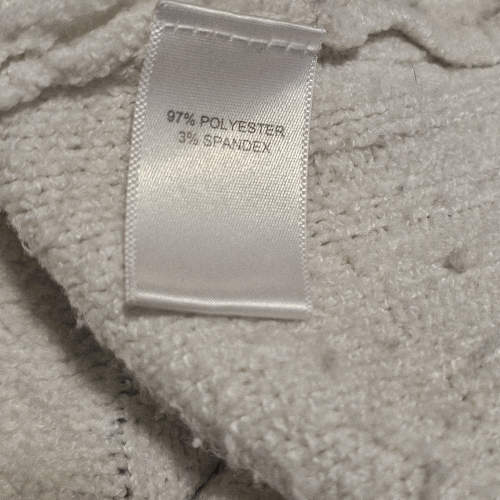 Cozy Cream Cable Knit Sweater - Picture 5 of 6